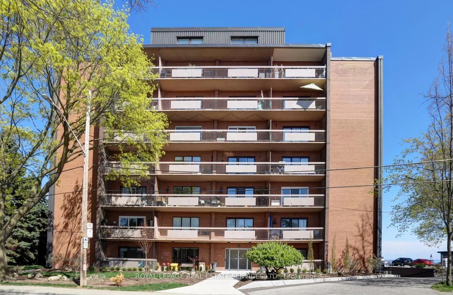 41 Lake Shore Drive 104, Toronto W06, ON M8V 1Z3