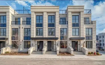 Condo Townhouse in Mississauga