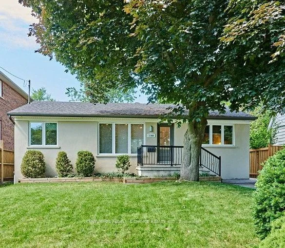 1160 Strathy Avenue, Mississauga, ON L5E 2K3