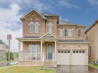 Detached in Oakville