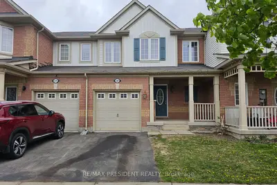 Att/Row/Townhouse in Milton