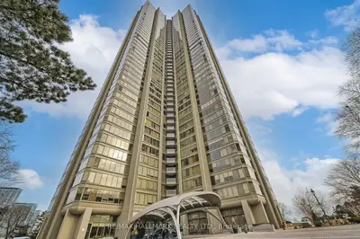 2045 Lake Shore Boulevard W 2706, Toronto W06, On M8v 2z6