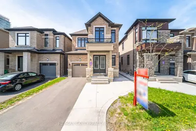 Detached in Brampton