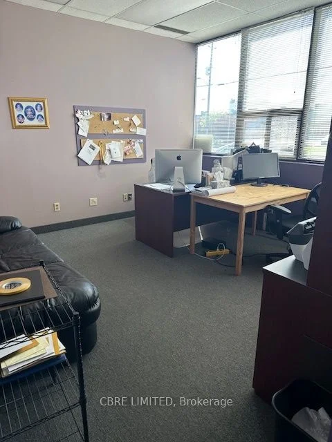 22 LePage Court, Toronto W05, ON M3J 1Z9