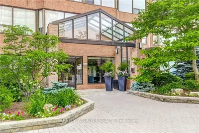 Condo Apartment in Burlington