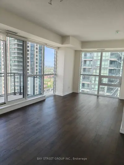 510 Curran Place 1904, Mississauga, On L5b 0j8