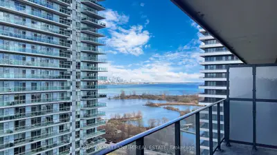 Condo Apartment in Toronto