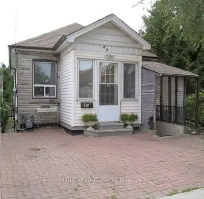 Detached in Toronto