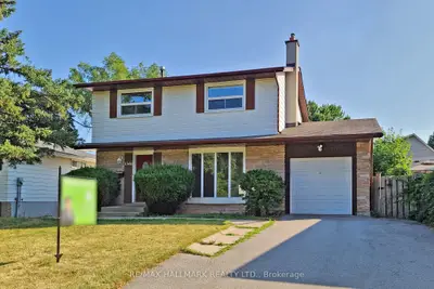 Detached in Oakville