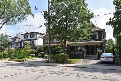 Duplex in Toronto