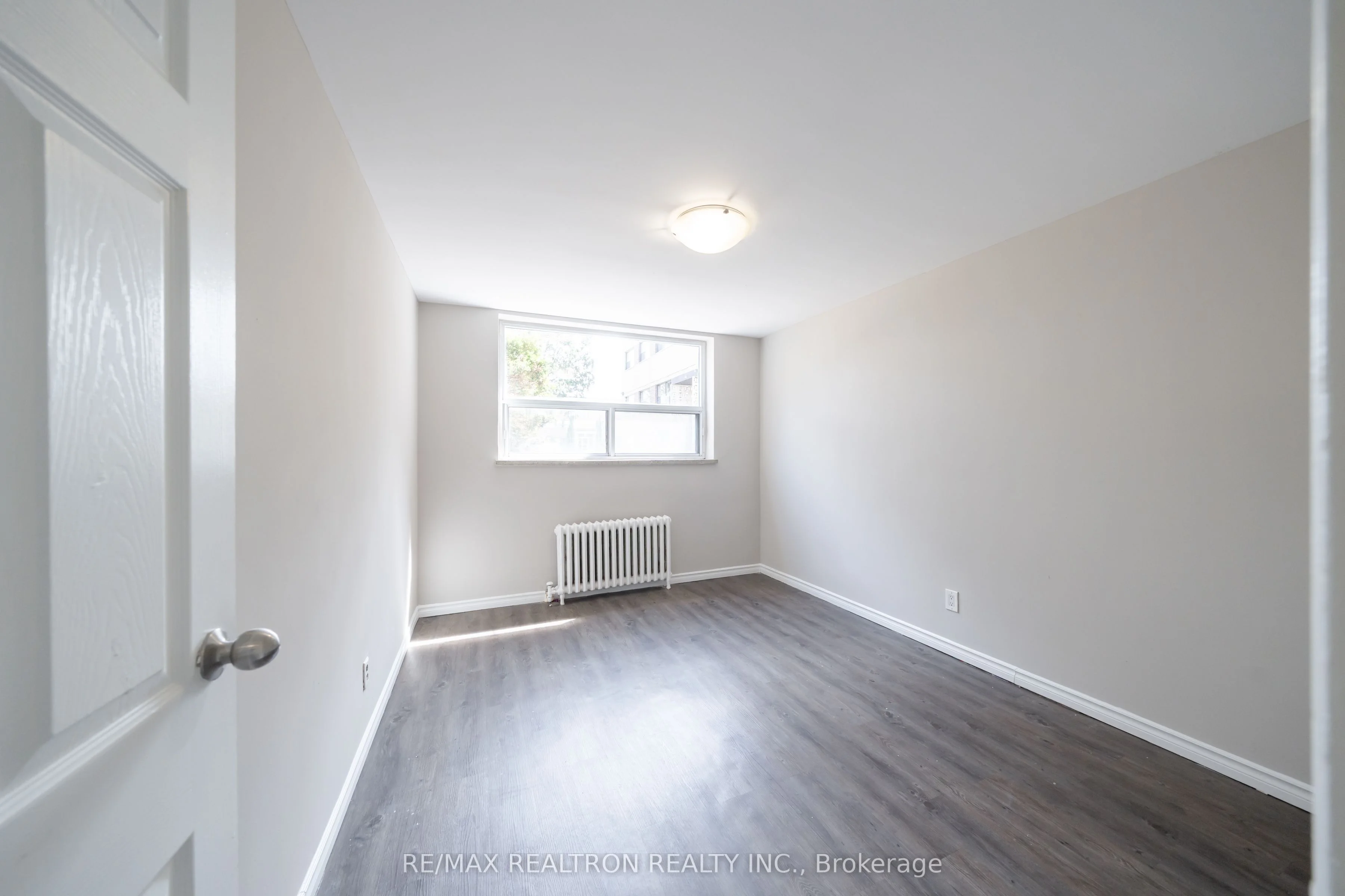 2043 Prospect Street E 44, Burlington, ON L7R 1Z2