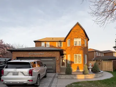 Detached in Brampton
