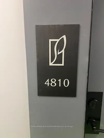 Condo Apartment in Mississauga