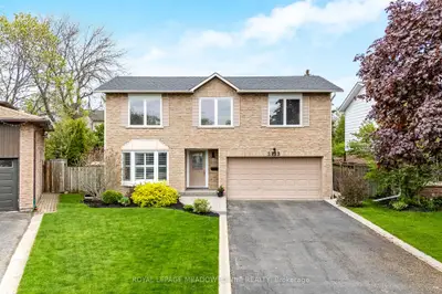 Detached in Burlington