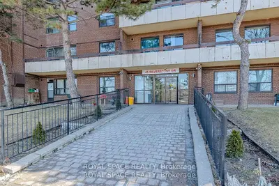 Condo Apartment in Toronto