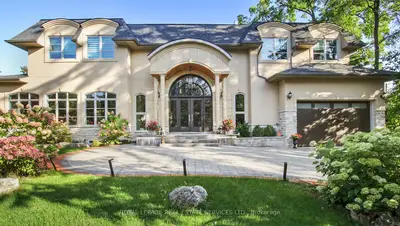 Detached in Oakville