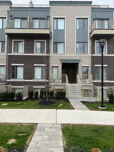 Condo Townhouse in Toronto