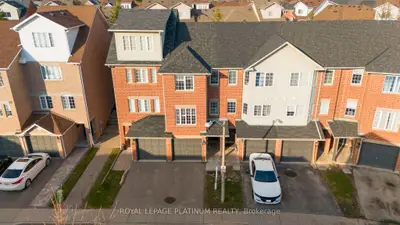 Condo Townhouse in Brampton