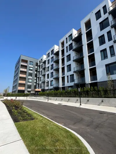 Condo Apartment in Milton