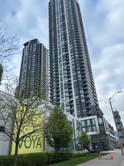 Common Element Condo in Mississauga