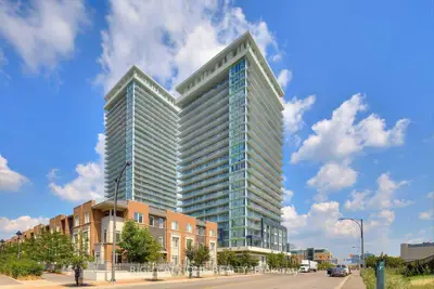 Condo Apartment in Mississauga