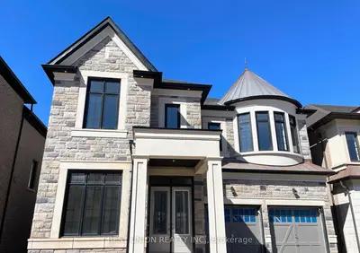 Detached in Oakville