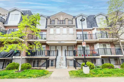 Condo Townhouse in Toronto