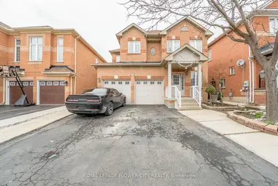 Detached in Brampton