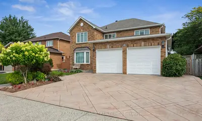 2008 Grenville Drive, Oakville, On L6h 3z3