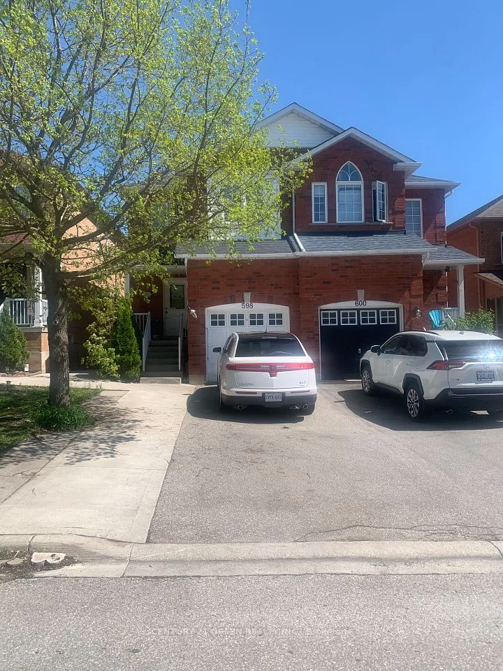 598 Dolly Bird Lane (Upper), Mississauga, ON L5W 1G7