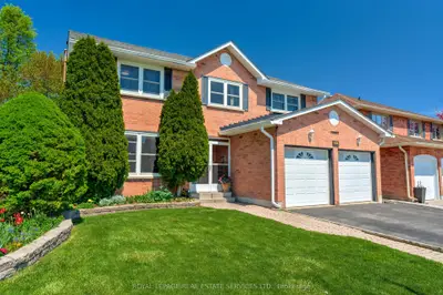 Detached in Burlington