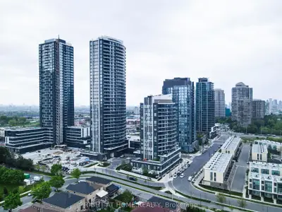 Condo Apartment in Mississauga