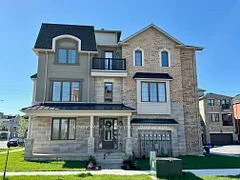 1391 Kobzar Drive, Oakville, ON L6M 4L8