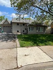 97 Vista Drive, Mississauga, On L5m 1c4