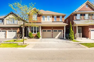 Detached in Brampton