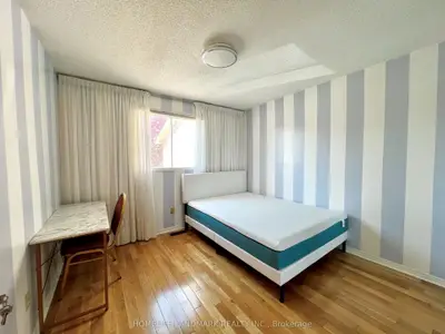 654 Dinsmore Court Room 2, Mississauga, On L5r 3g4