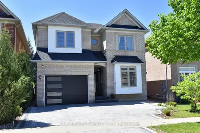 Detached in Burlington