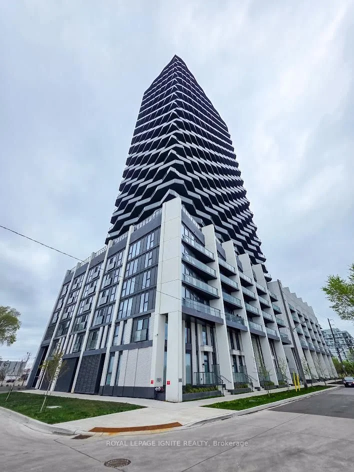 36 Zorra Street 203, Toronto W08, ON M8Z 1R7