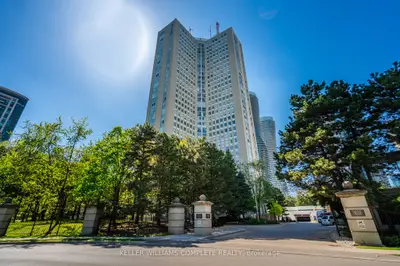 Condo Apartment in Mississauga