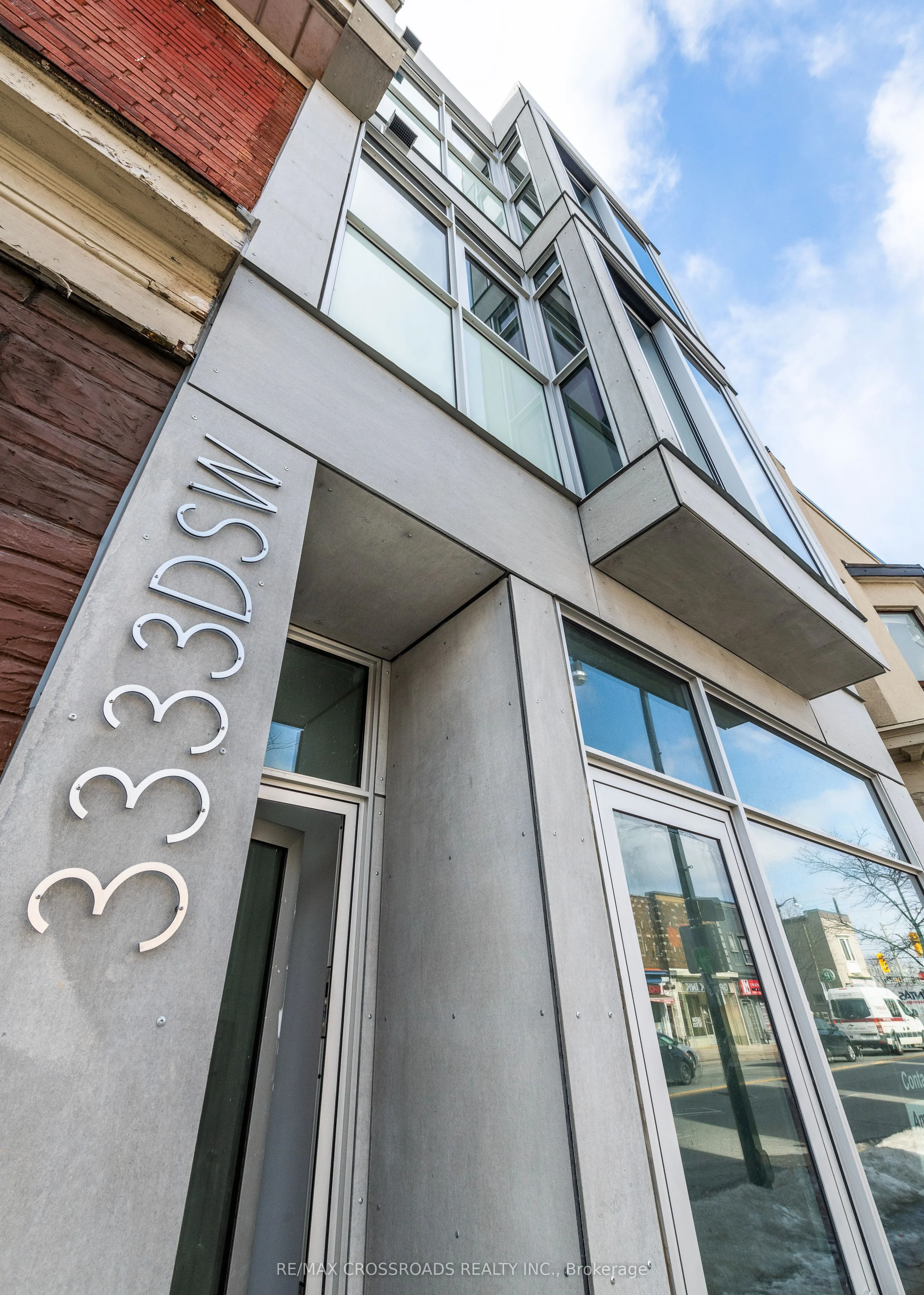 3333 Dundas Street W 3A, Toronto W02, ON M6P 2A6