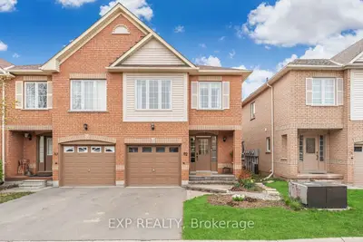 Condo Townhouse in Oakville