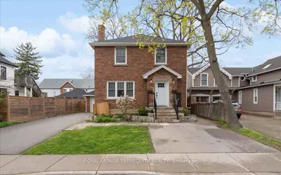 Duplex in Burlington