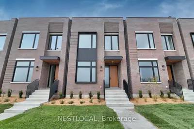 Condo Townhouse in Mississauga