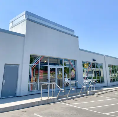 1400 Castlefield Avenue 211, Toronto W04, On M6b 4n4
