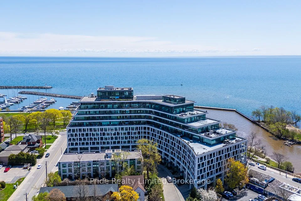 11 Bronte Road 210, Oakville, ON L6L 0E1
