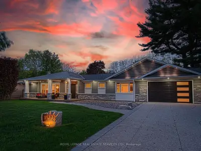 Detached in Oakville
