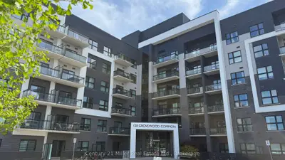 Condo Apartment in Oakville