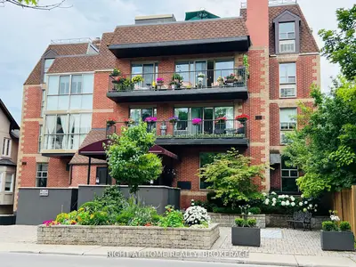 162 Reynolds Street 204, Oakville, On L6j 3k9