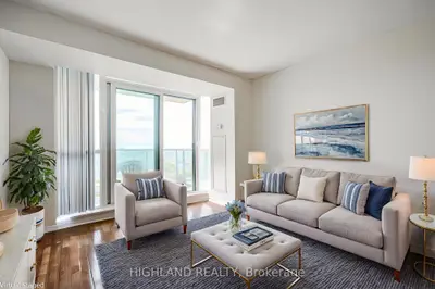 Condo Apartment in Mississauga