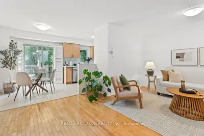 Condo Townhouse in Toronto